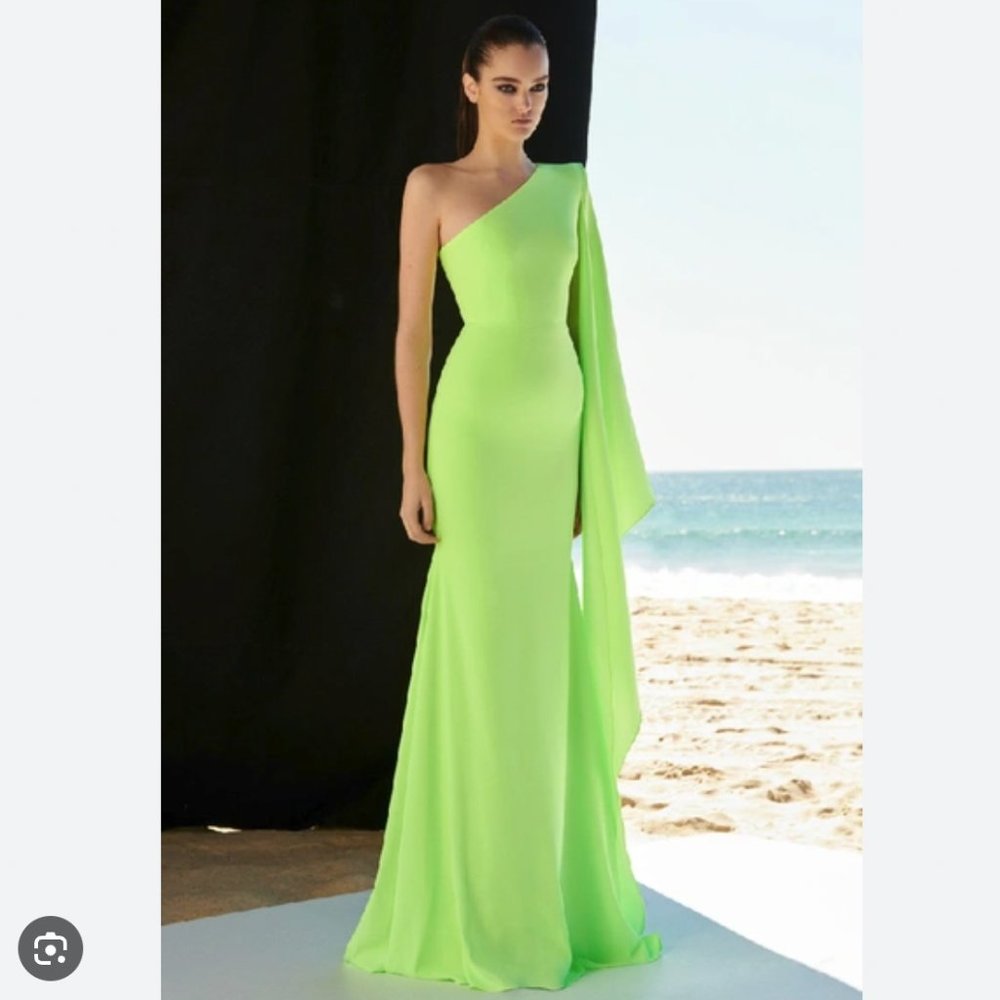 Alex Perry Aurelie One Shoulder Gown In Lime Green - Size 12 AU